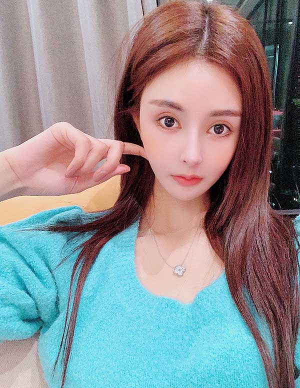 新加坡外围女经纪人
